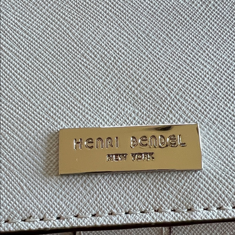 Henri Bendel Light Grey Crossbody Bag with Patterned Strap - Picture 2 of 6